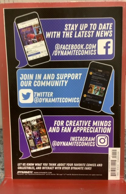 Vampirella Versus the Superpowers #2 (2023)