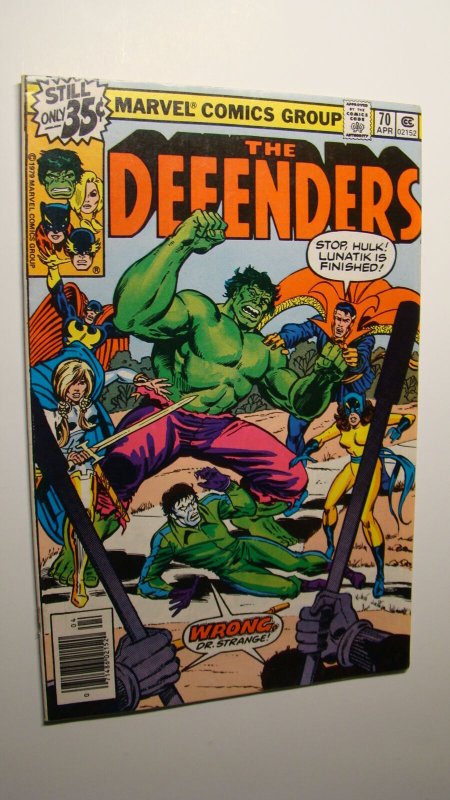 DEFENDERS 70 *HIGH GRADE* VS LUNATIK HELLCAT HULK NIGHTHAWK VALKYRIE 