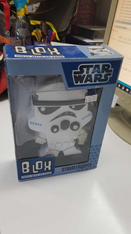 Figura Star Wars de vinilo: Stormtrooper. Blox, vinyl with an edge. 2012