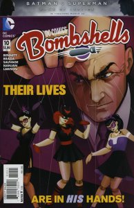 DC Comics: Bombshells #10 VF ; DC | Batwoman