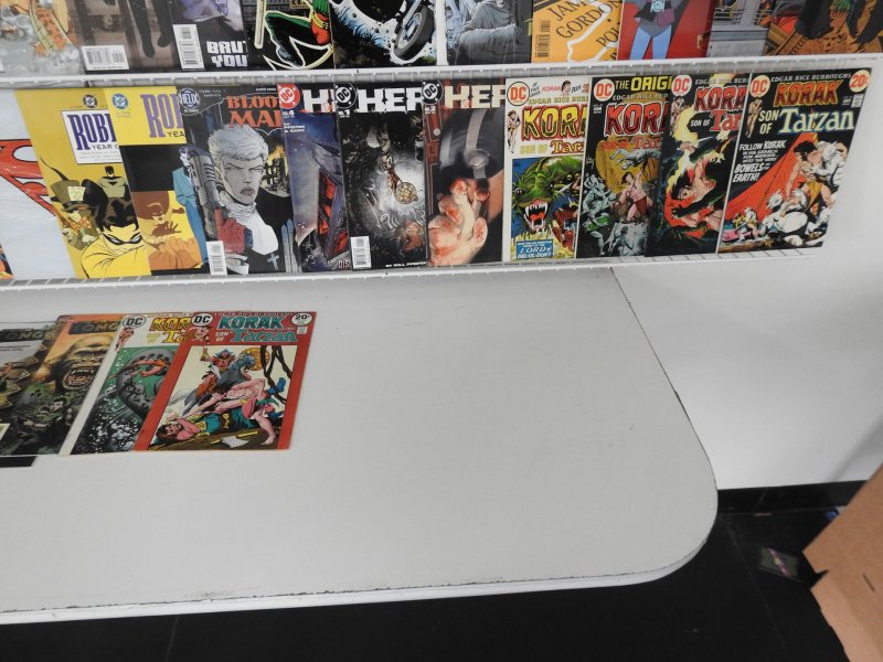 Huge Lot 120+ Comics W/ Superman, Robin, Tarzan+ Avg Fine- Condition!!