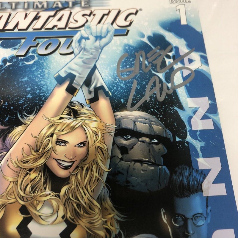 Ultimate Fantastic Four (2005) # 1 (VF) Signed Greg Land • Marvel Comics