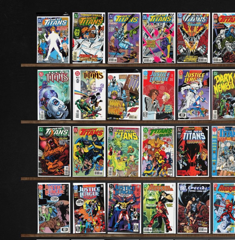 Huge Lot 150+ Comics with The New Titans, Guy Gardner: Warrior & More!