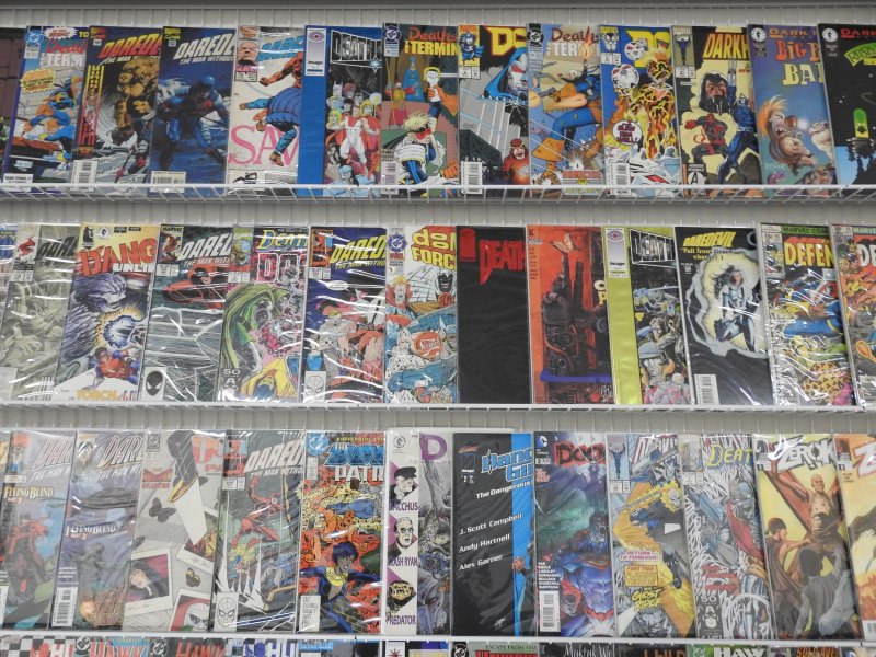 Huge Lot 114 Comics W/ Defenders, Daredevil, Deathstroke+ Avg VF- Condition!!