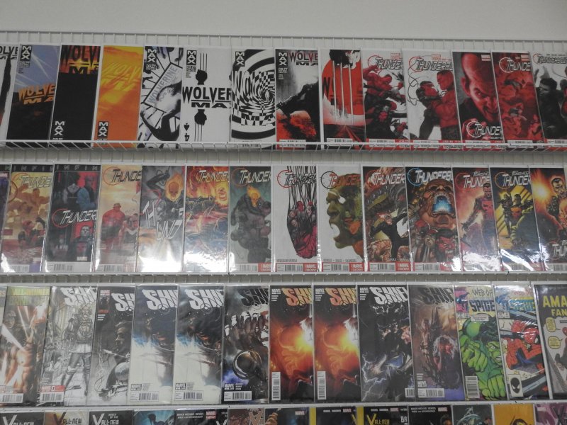 Huge Lot 150+ Comics W/X-Men, Wolverine, Thunderbolts+ Avg VF-NM Condition!