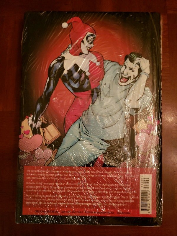 HARLEY QUINN - A CELEBRATION OF 25 YEARS HARDCOVER