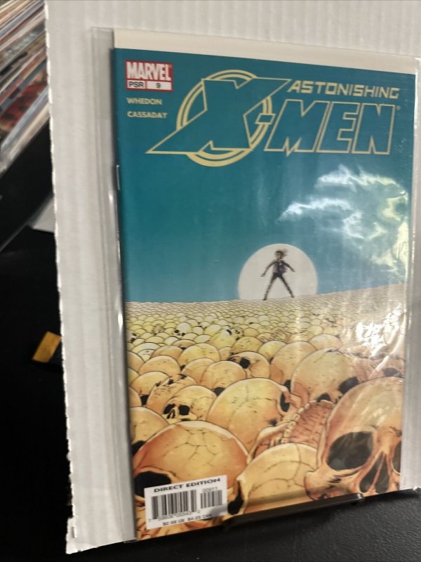 Astonishing X-Men #9 2005 marvel Comic Book