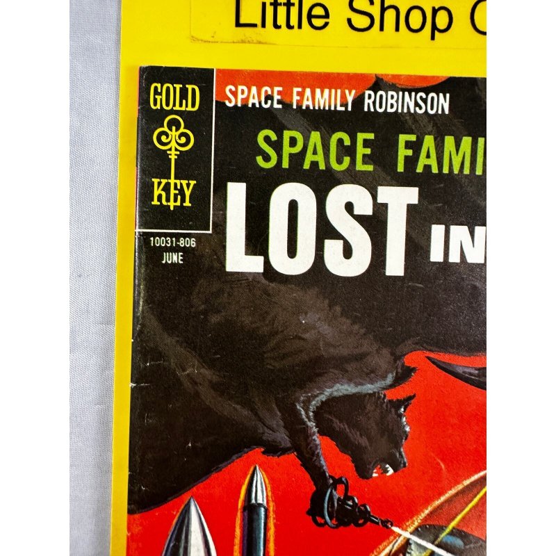 Space Family Robinson Lost in Space 28 FN 1968 (SS)