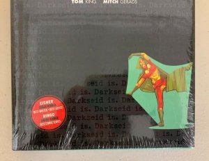 Mister Miracle Deluxe Edition Hardcover 2019 Tom King NEW 