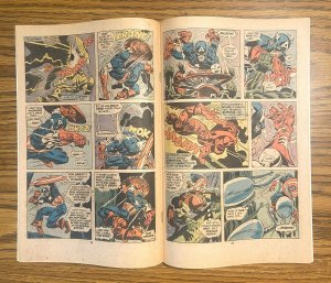 Captain America #187 (8.5 VFN+) Gil Kane Cover, Comic Kingdom Store Stamp (1975)