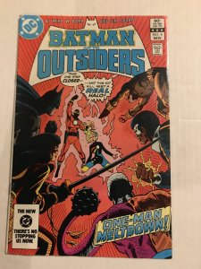 Batman and the Outsiders #4 : DC 11/83 Fn+; Halo, Black Lightning