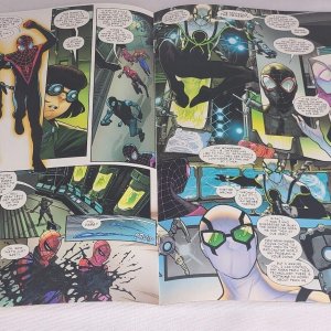 Spider-Geddon 1 Marvel 2018 VG Walmart Exclusive Variant Spider-Man Spider-verse