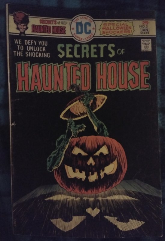 Secrets of Haunted House #5 FN Special Halloween shockers