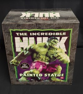 BOWEN DESIGNS INCREDIBLE HULK GREEN VERSION PAINTED STATUE MARVEL 468/3000