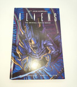 Aliens 30th Anniversary The Original Comic Series Hardcover Loot Crate 2016