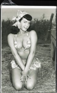 Bettie Page #2 Cover F (2019) Bettie Page