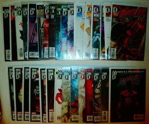 Daredevil V2 #1,4,7,9,16-19 +++ Kevin Smith, Bendis, Brubaker comics lot of 69