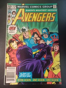 Avengers #218 VG/FN Newsstand Marvel Comics c269