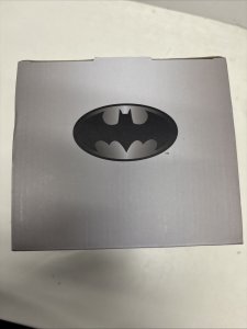 THE JOKER Statue (2018) ThinkGeek Gamestop Batman Chronicles Collectibles