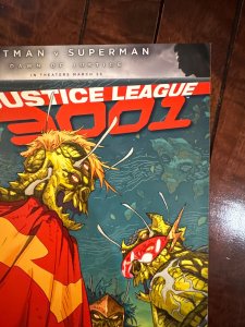 Justice League 3001 #10 (2016)