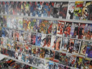Huge Lot 190+ Comics W/ Batman, Elektra, The Walking Dead+ Avg VF Condition!