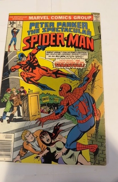 Spectacular Spider-Man #1tarantula stings twice light cover water/crease