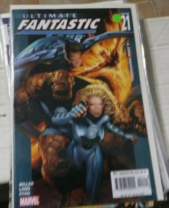 ULTIMATE FANTASTIC FOUR # 31 2005 MARVEL ..KEY 1ST APPERANCE MARVEL ZOMBIES