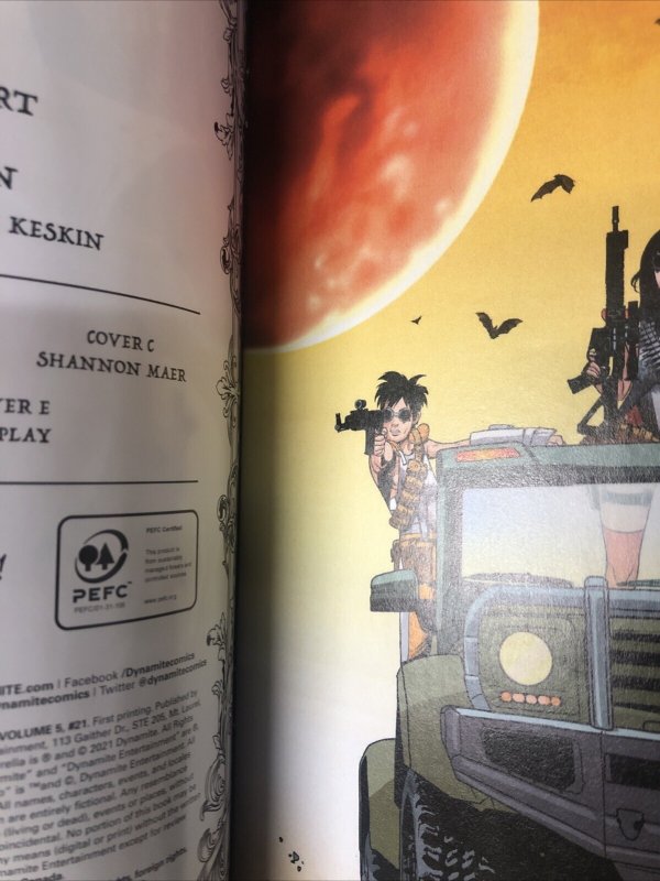 Vampirella (2021) # 21 Variant (NM) Dynamite Entertainment • Rare • Priest