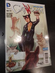 Catwoman #34 Selfie Variant Cover DC NM