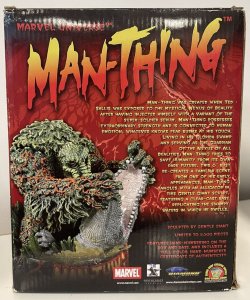 Diamond Select Marvel Universe Man-Thing 6 Resin Bust Statue