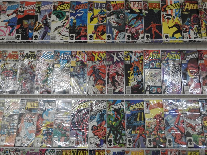 Huge Lot 150+ Comics W/ Daredevil, Avengers, X-Men+MORE!! Avg VF- Condition!!