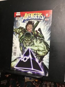 Avengers #31 (2018) immortal Hulk cover! High-grade key! NM- Wow
