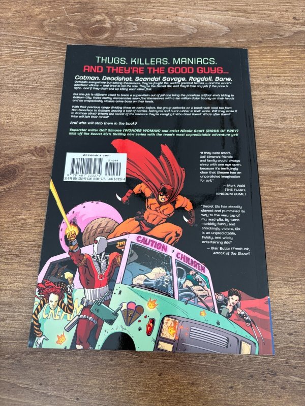 Secret Six Unhinged DC TPB Graphic Novel Comic Book 6 J376