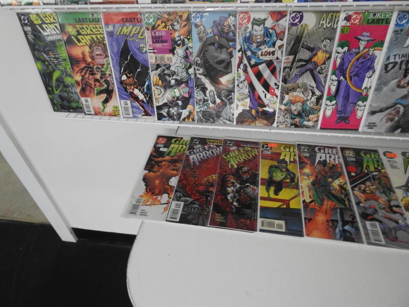 Huge Lot 140+ Comics W/ Batman, Green Arrow, Robin+ Avg VF Condition!