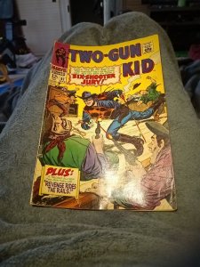 TWO GUN KID #92 Marvel Comics Western 1968 SIX SHOOTER JURY Silver Age Stan Lee