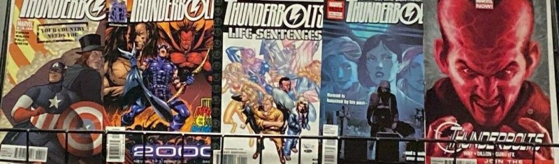 THUNDERBOLTS COLLECTION! 69 ISSUES! Marvel VF-NM Busiek! Hawkeye! 