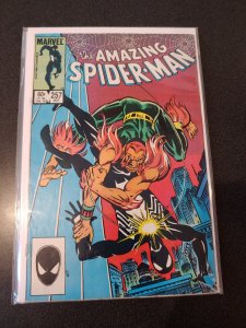 AMAZING SPIDER-MAN #257 (Oct 1984) 2ND PUMA Appearance