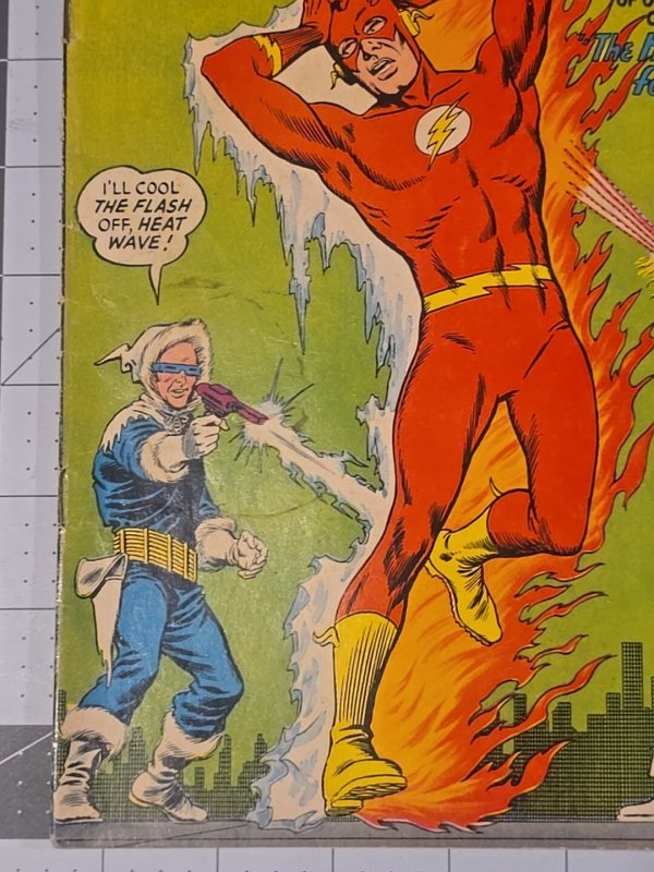 Flash #140?1st App Heat Wave—The Heat Is On For Captain Cold—DC Comics—Nov-1963