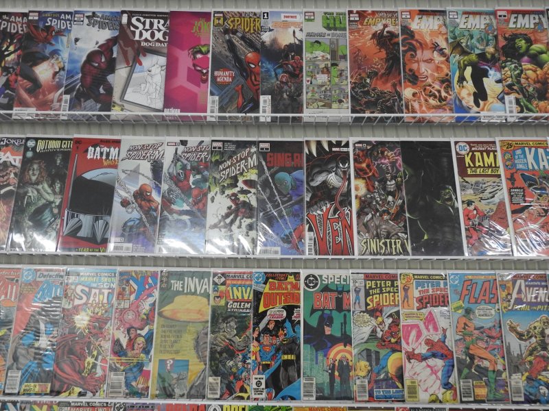 Huge Lot 140+ Comics W/ Batman, Avengers, Spider-Man, X-Men Avg VF- Condition!