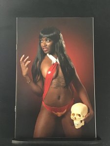 Vampirella #18 Cosplay E Roll Virgin 1:25 ratio