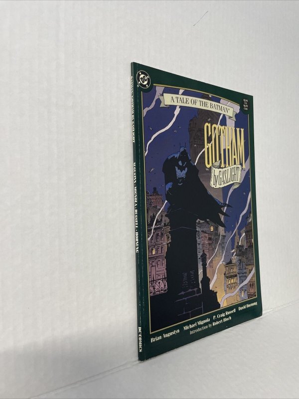 Batman Gotham By Gaslight  ￼TPB