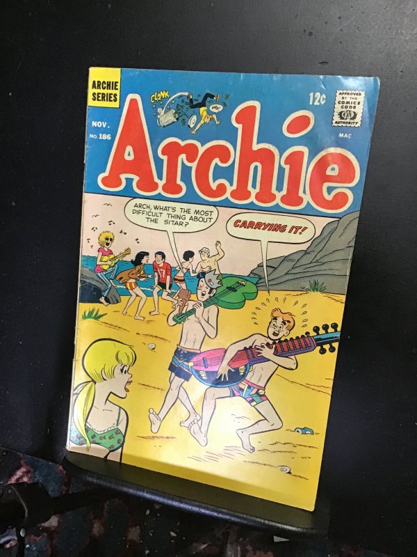 Archie #186 (1968) guitar and sitar beach joke cover! Affordable grade! VG
