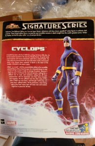 Marvel Legends Signature Series: Cyclops Action Figure