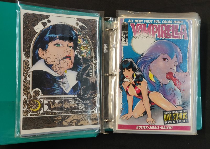 Vampirella Collection Binder - Various Runs incl. 1st Run (Mid-High) 25 pc Lot