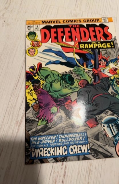 Defenders #18 origins  and 1st wrecking crew VF