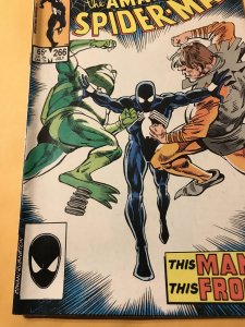 THE AMAZING SPIDER-MAN #266 : Marvel 7/85 Fn; Black Costume