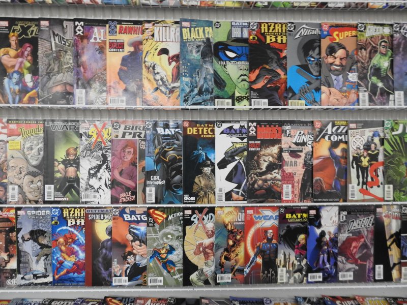 Huge Lot 200+ Comics W/ Spider-Man, Elektra, Superman, +More!