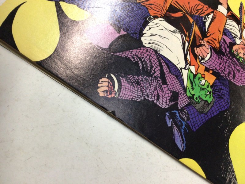 Detective Comics #579 & 581 (1987) Lot of 2 DC comic books Batman
