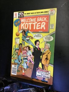 Welcome Back, Kotter #1 (1976) hi grade Gabe Kaplan Travolta cover! VF/NM Wow