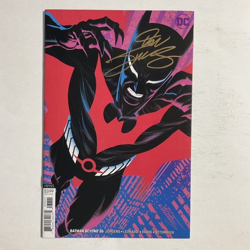 Batman Beyond 36 2019 Signed by Dan Jurgens Variant DC Comics NM near mint